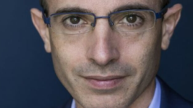 Yuval Noah Harari in gesprek met Adriaan van Dis